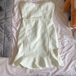White Dress prefect for graduation!!